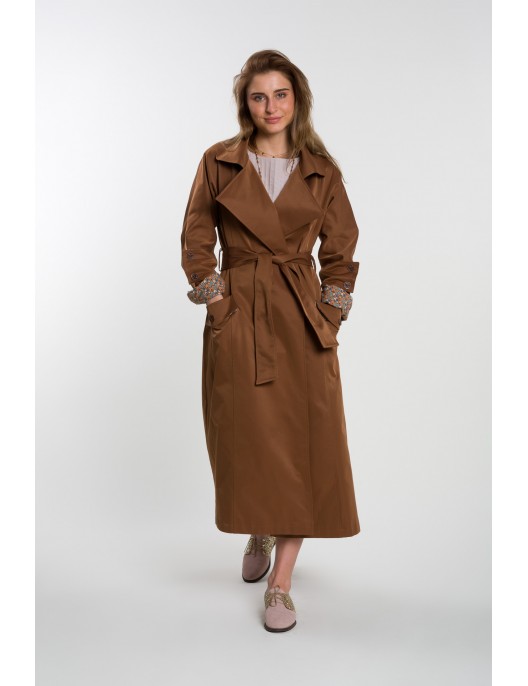 Oversized long brown coat